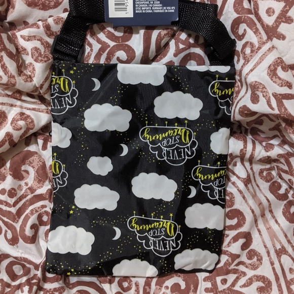 SALE Never Stop Dreaming Motivational Crossbody Messenger Bag Purse - Picture 2 of 2